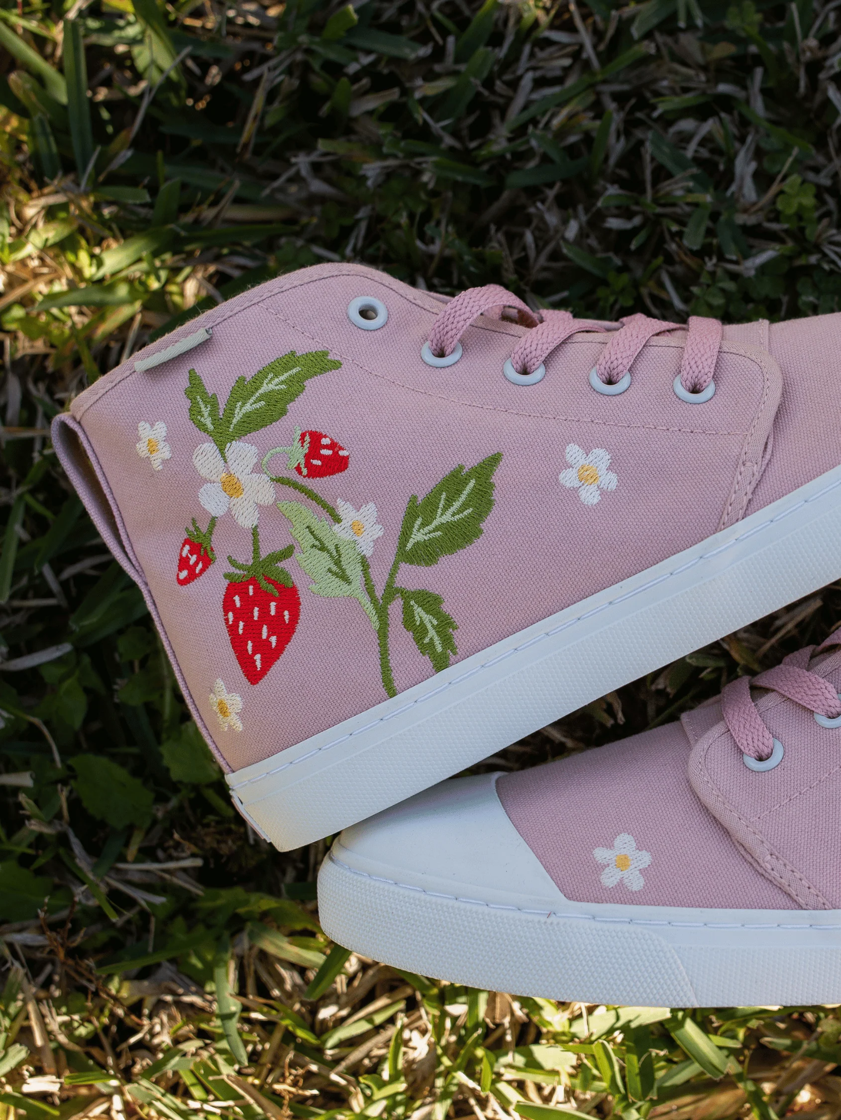 Berry Sweet High Top - Image 5